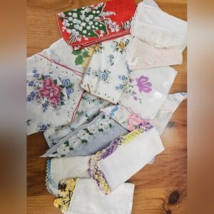 Vintage Floral and Lace Handkerchief Set